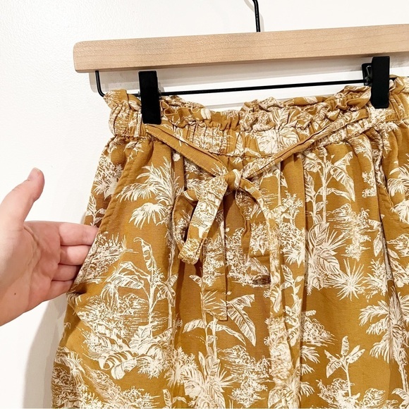 American Eagle Tropical Cotton/Linen Hawaiian Wide Leg Crop Paperbag Waist Pants - Picture 7 of 9